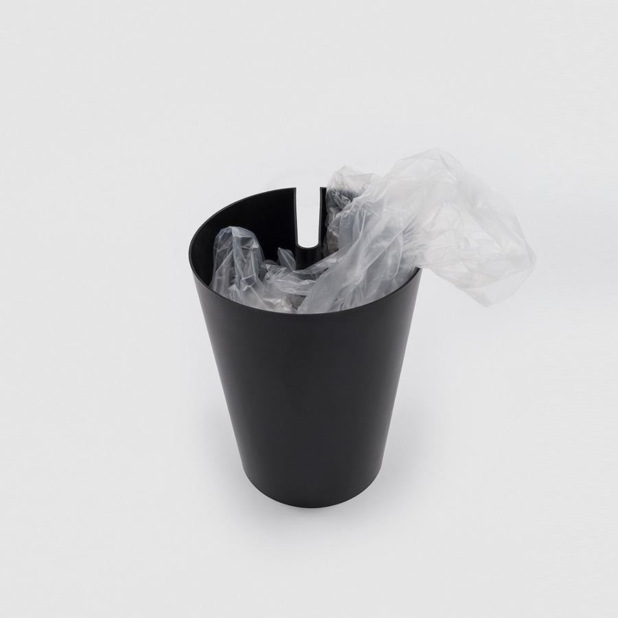다네제 밀라노 빈칸 휴지통 Bincan Wastepaper Basket Black