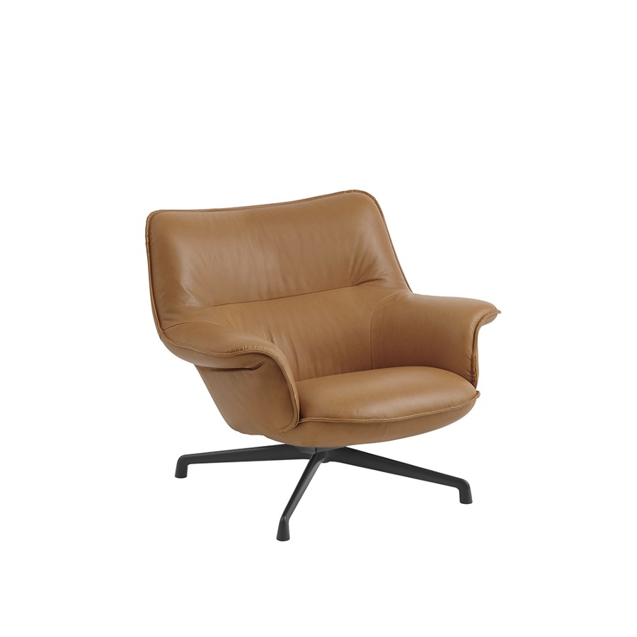 무토 도즈 라운지 체어 Doze Lounge Chair Low Back Swivel Black/Refine Leather Cognac