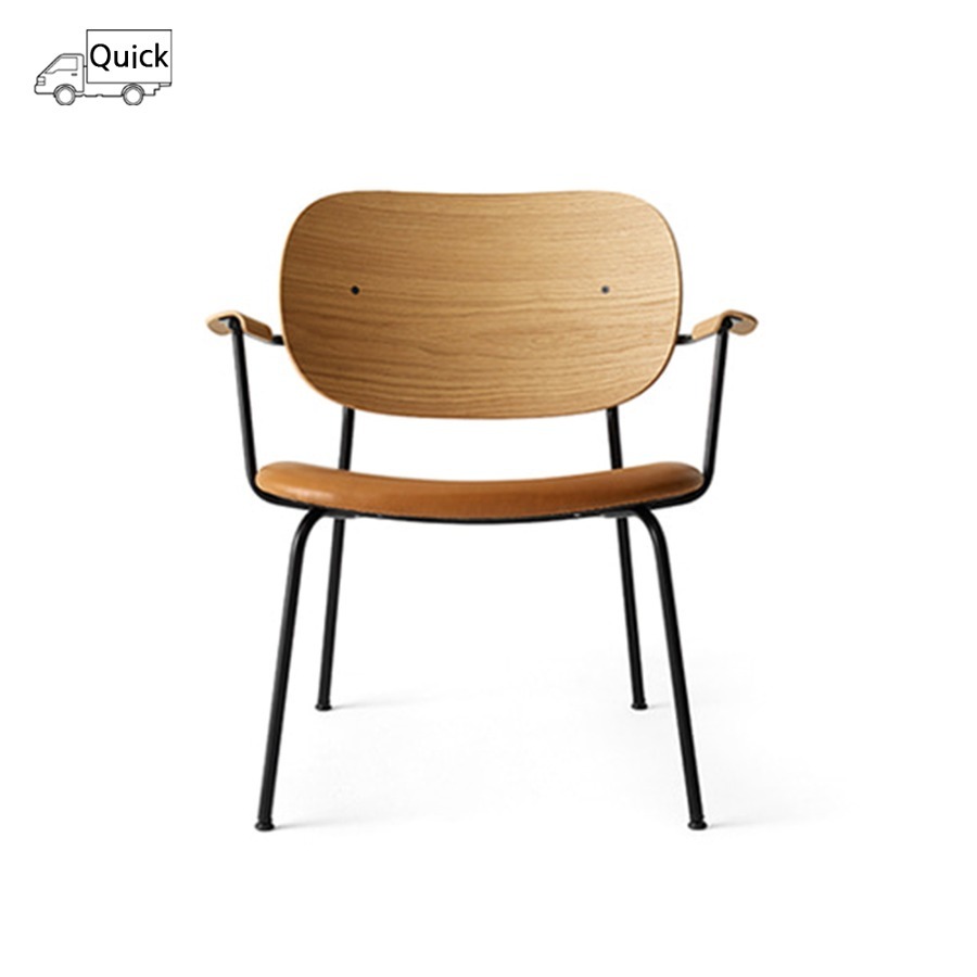 오도 코펜하겐 코 라운지 체어 Co Lounge Chair, Seat Upholstered Black Steel / Natural Oak / Dakar 0250